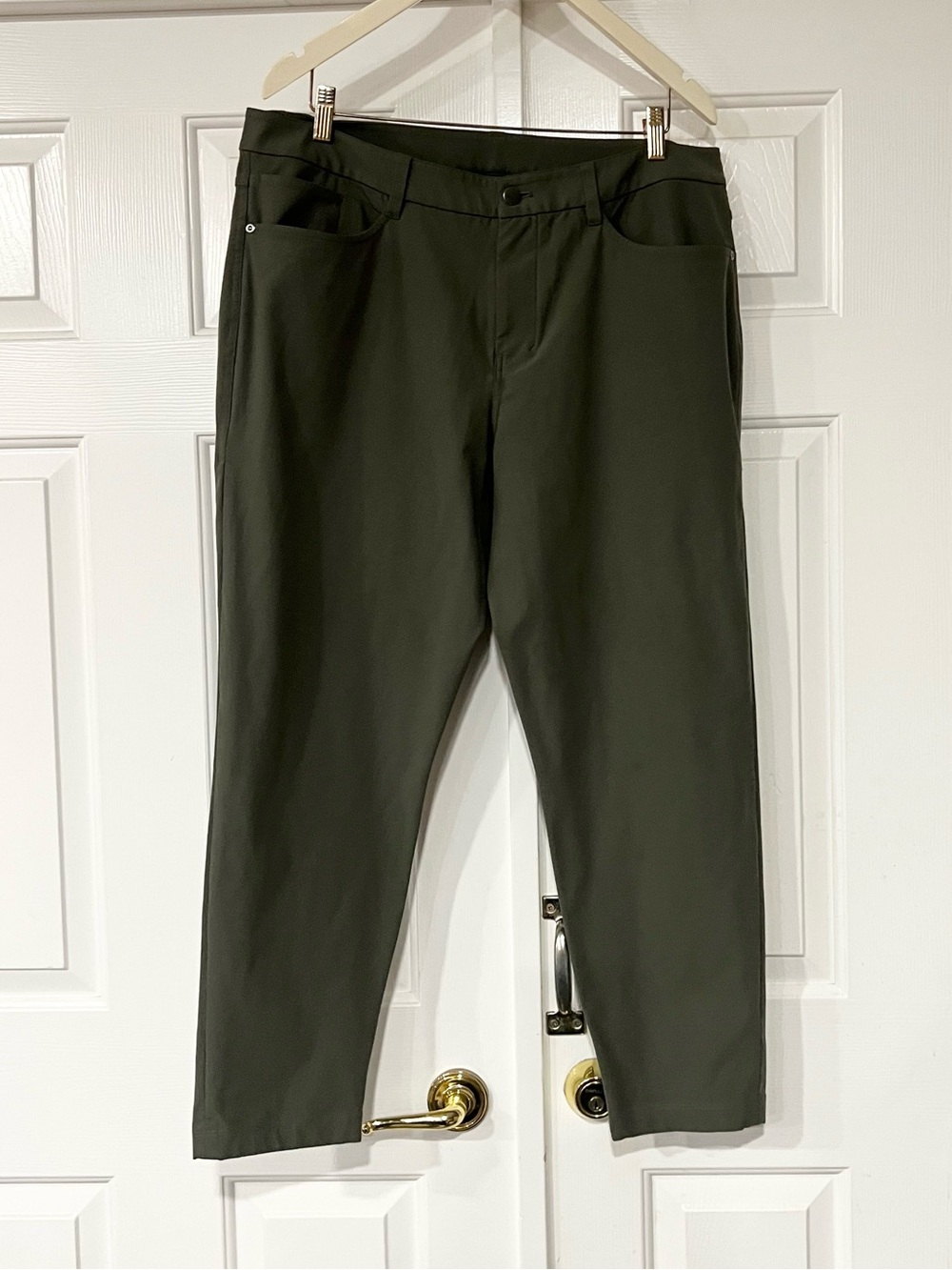 lululemon athletica Men's Olive Green Slim Fit Pants